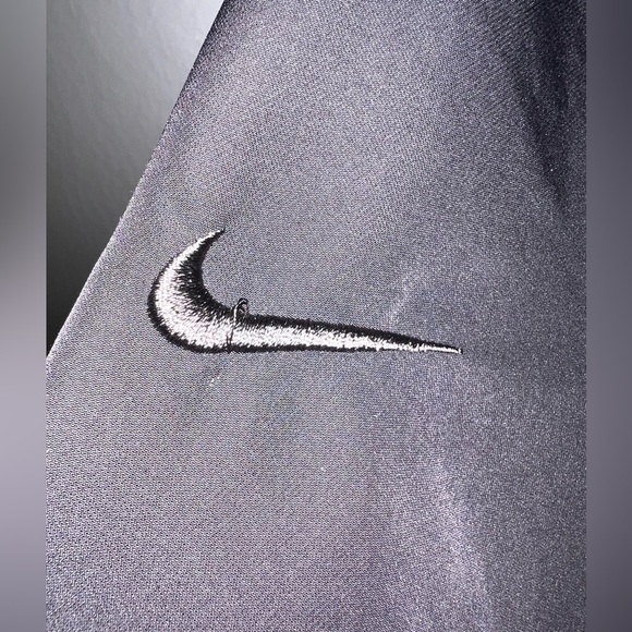 Nike Golf WaltDisney World Windbreaker with Disney Monogram Size S - Picture 3 of 8